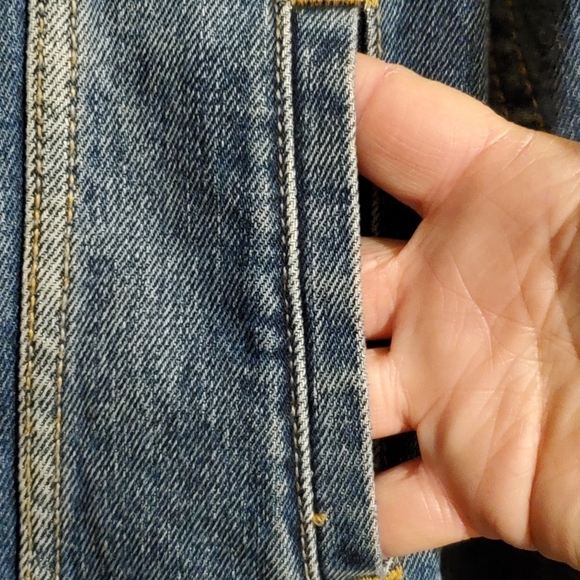 Old Navy Blue Denim Jacket. Llama. Med. Y2K Trucker - Picture 4 of 7